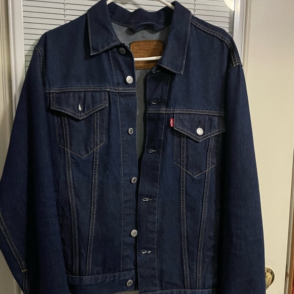 Levi’s Jacket - Picture 1 of 4